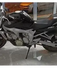 Yamaha FZ6