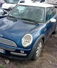 Mini Cooper 1.6 benz