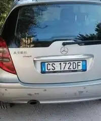 Mercedes classe A 180CD colore grigio - 2