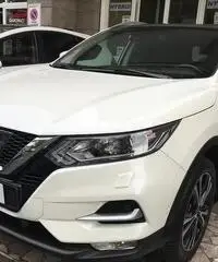 Nissan Qashqai 1.5 dCi N-Connecta - 2