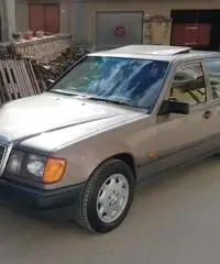 Vendita Mercedes 200 E 1988