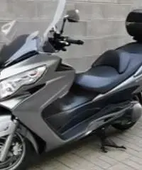 Suzuki burgman 400