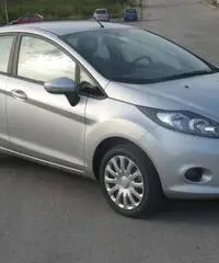Ford Fiesta Plus grigia usata - 3