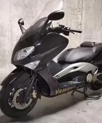 Yamaha Tmax 500 - 2