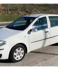 FIAT Punto 1.3 M-JET Dynamic - 3