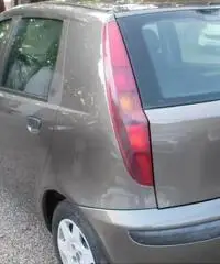 Punto multjet 2005 perfetta km 115000 - 3