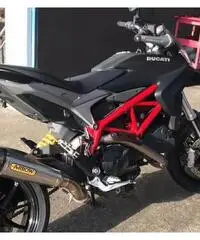 Hypermotard 821