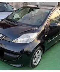 Peugeot 107 - 1.0 Benz FULL OPTIONAL