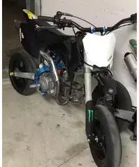 Pit bike