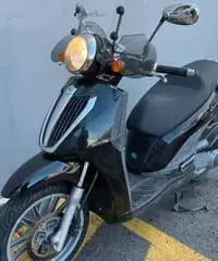 Piaggio carnaby cruiser 300