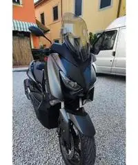 Yamaha Xmax Iron 300