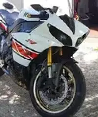 Yamaha r1 big bang