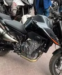 Ktm duke 890 - 3