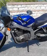 Suzuki 500 gs