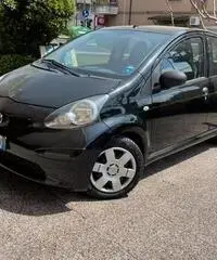 Aygo 1.0 12V VVT-i5 porte Sol