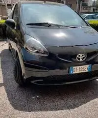 Aygo 1.0 12V VVT-i5 porte Sol - 2