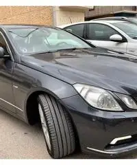 Mercedes-benz E 220 E 220 CDI Coupé BlueEFFICIENCY