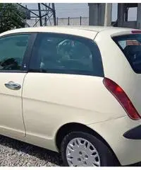 Lancia ypsilon 1.2 44kw argento - 2