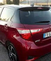 Toyota yaris 1.5 trend red edition hybrid - 4