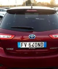 Toyota yaris 1.5 trend red edition hybrid - 6