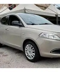 LANCIA Ypsilon 3ª serie - 2014 cv69 mod gold