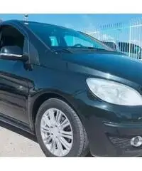 Mercedes Classe B 180 109Cv 2010 - 2