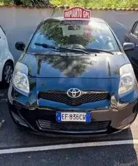 Toyota Yaris 1.0 5 porte