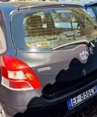 Toyota Yaris 1.0 5 porte - 3