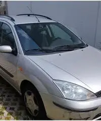 Ford Focus 1.6 benzina - 2