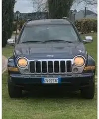 Jeep Cherokee 2.8 automatica