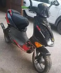 Aprilia sr