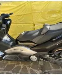 Yamaha T Max - 2011