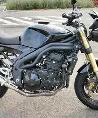 Triumph Speed Triple 1050 - 2