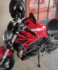 Ducati Monster 1200